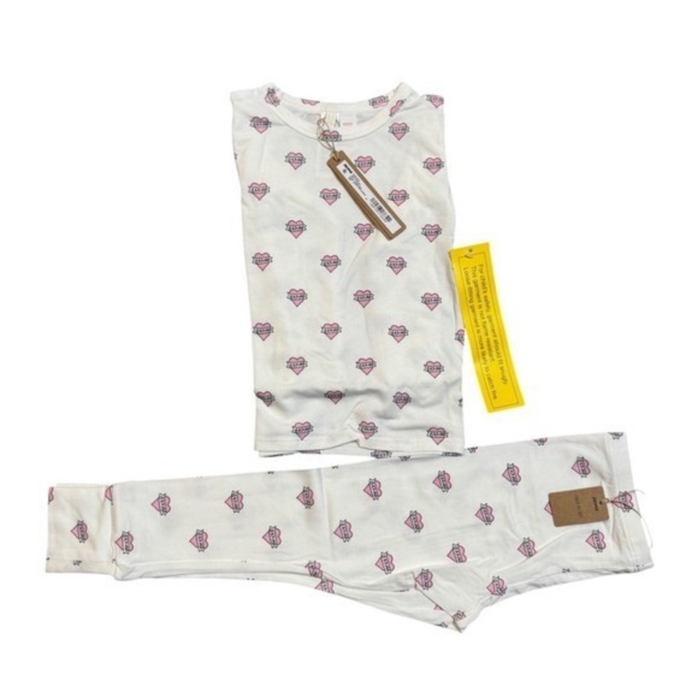 SKIMS Kids Pajama Set Marble Heart Banner White Pink Size 5